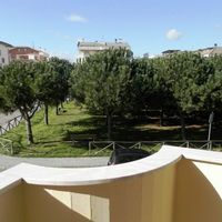 Апартаменты в большом городе, у моря в Италии, Абруццо, 78 кв.м.