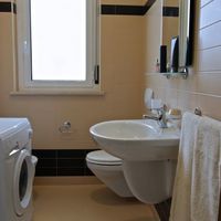 Апартаменты в большом городе, у моря в Италии, Абруццо, 55 кв.м.