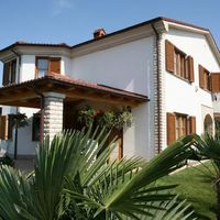 House at the seaside in Croatia, Medulin, 260 sq.m.