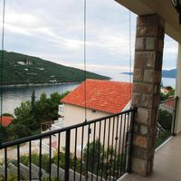 Flat at the seaside in Montenegro, Tivat, Radovici, 154 sq.m.