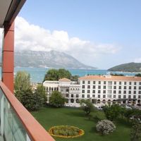 Flat at the seaside in Montenegro, Budva, 84 sq.m.