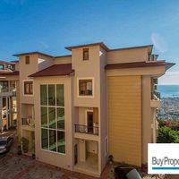 Penthouse at the seaside in Turkey, Alanya, 200 sq.m.