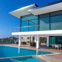 Villa at the seaside in Turkey, Alanya, 300 sq.m.