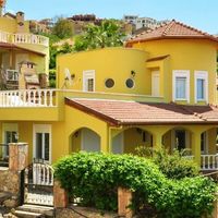 Villa at the seaside in Turkey, Alanya, 180 sq.m.