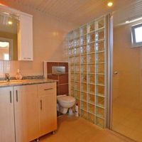 Апартаменты в пригороде, у моря в Турции, Аланья, 100 кв.м.