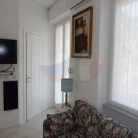 Flat at the seaside in Italy, Ospedaletti, 80 sq.m.
