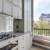 Flat in France, Ile-de-France, Paris, 86 sq.m.