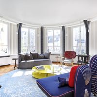 Flat in the big city in France, Paris, 245 sq.m.