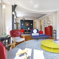 Flat in the big city in France, Paris, 245 sq.m.