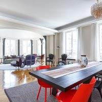 Flat in the big city in France, Paris, 245 sq.m.