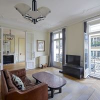 Квартира в большом городе во Франции, Париж, 110 кв.м.