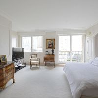 Flat in the big city in France, Paris, 160 sq.m.