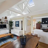 Квартира в большом городе во Франции, Париж, 70 кв.м.