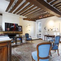 Квартира в большом городе во Франции, Париж, 70 кв.м.