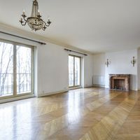 Квартира в большом городе во Франции, Париж, 130 кв.м.