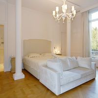 Flat in France, Paris, 351 sq.m.