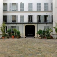 Квартира в большом городе во Франции, Париж, 92 кв.м.