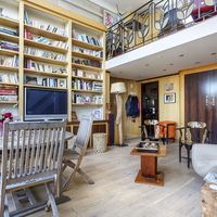 Квартира в большом городе во Франции, Париж, 100 кв.м.