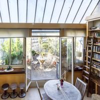 Квартира в большом городе во Франции, Париж, 100 кв.м.