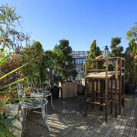 Квартира в большом городе во Франции, Париж, 100 кв.м.