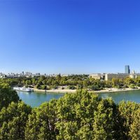 Квартира в большом городе во Франции, Париж, 120 кв.м.