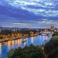 Квартира в большом городе во Франции, Париж, 120 кв.м.