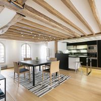 Flat in the big city in France, Paris, 125 sq.m.