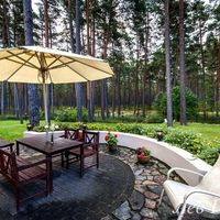 Дом на спа-курорте, в лесу, у моря в Латвии, Юрмала, Стирнурагс, 380 кв.м.