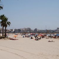 Bungalow in the big city, at the seaside in Spain, Comunitat Valenciana, Torrevieja, 75 sq.m.