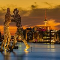 Отель (гостиница) в большом городе в Германии, Берлин, 2200 кв.м.