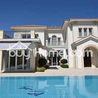 Villa at the seaside in Republic of Cyprus, Eparchia Larnakas, 675 sq.m.