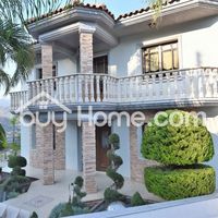 Apartment in the mountains in Republic of Cyprus, Lemesou, 240 sq.m.