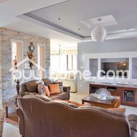 Apartment in the mountains in Republic of Cyprus, Lemesou, 240 sq.m.