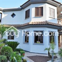 Apartment in the mountains in Republic of Cyprus, Lemesou, 240 sq.m.