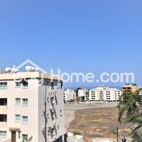 Apartment at the seaside in Republic of Cyprus, Eparchia Larnakas, 90 sq.m.