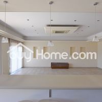 Apartment in the mountains in Republic of Cyprus, Lemesou, 179 sq.m.