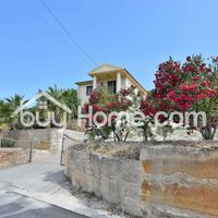 Apartment in the mountains in Republic of Cyprus, Lemesou, 220 sq.m.