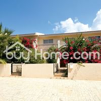Apartment at the seaside in Republic of Cyprus, Eparchia Pafou, 119 sq.m.