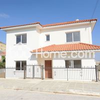 Apartment in the mountains in Republic of Cyprus, Eparchia Larnakas, 171 sq.m.