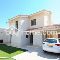 Apartment in Republic of Cyprus, Eparchia Larnakas, 295 sq.m.