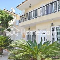 Apartment in Republic of Cyprus, Eparchia Larnakas, 138 sq.m.