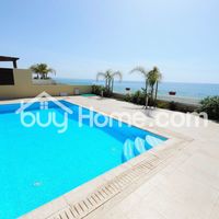 Апартаменты у моря на Кипре, Ларнака, 225 кв.м.