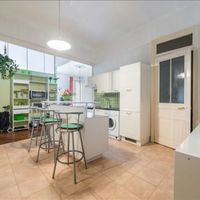 Apartment in the big city in France, Auvergne, Lyon, 72 sq.m.
