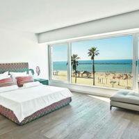 Apartment in the big city, at the seaside in Israel, Tel Aviv, 200 sq.m.