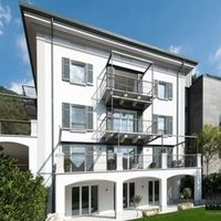 Апартаменты у озера в Италии, Комо, 300 кв.м.