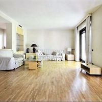 Flat in the big city in Italy, Milan, 200 sq.m.