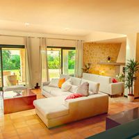 Villa in the forest, at the seaside in Italy, Abruzzo, 600 sq.m.