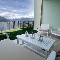 Апартаменты в горах, у озера в Италии, Комо, 84 кв.м.