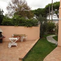Villa in the suburbs, at the seaside in Italy, Imperia, 200 sq.m.