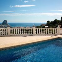 Villa in Spain, Comunitat Valenciana, Calp, 385 sq.m.